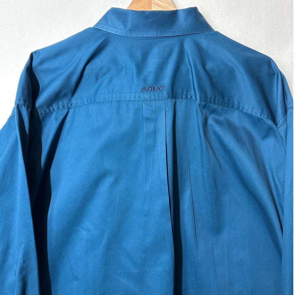 Ariat Solid Twill Classic Fit Button Down Shirt M… - image 7